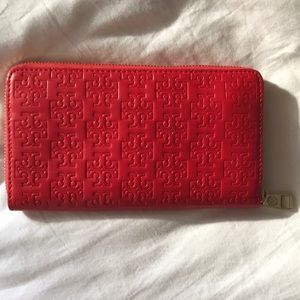 Brand new Red Tory Burch wallet